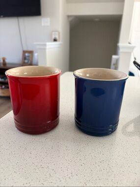 Set of two le creuset 400 ml mugs